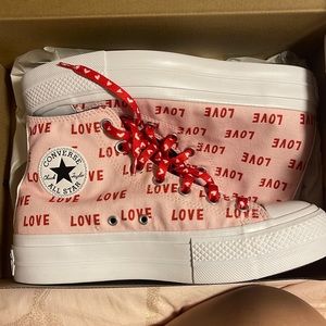 NEVER WORN Heart Converse